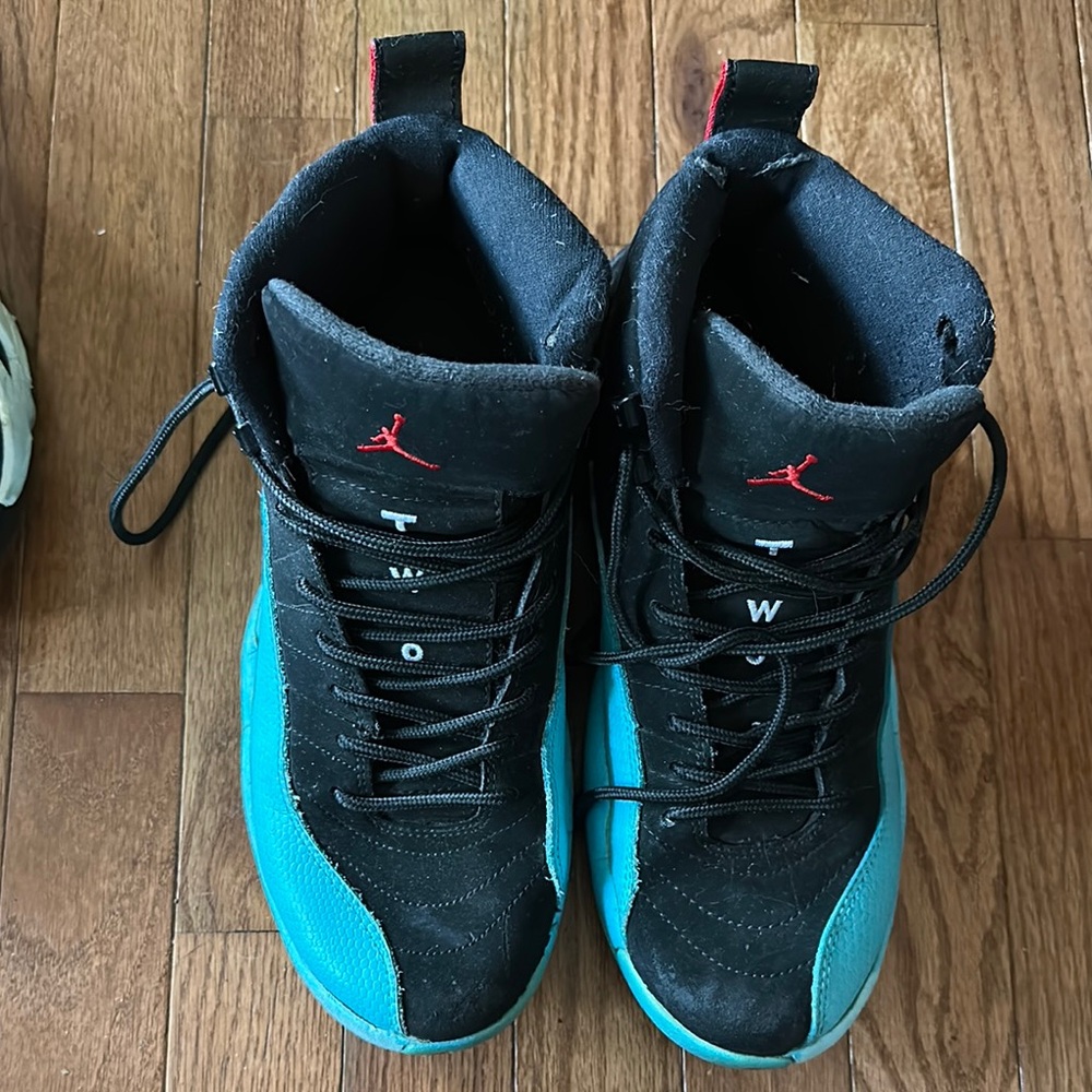Jordan Sneakers in Black and Teal